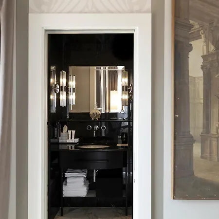 Pensjonat Ricciardelli Luxury - Piazza Di Spagna