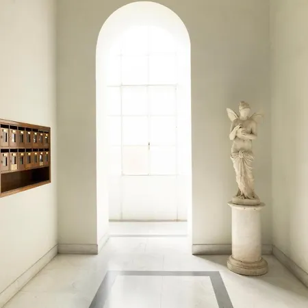 Gasthuis Ricciardelli Luxury - Piazza Di Spagna 4*