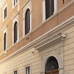 Ricciardelli Luxury - Piazza Di Spagna Рим