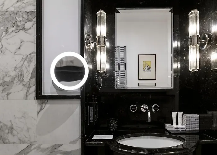 Vendégház Ricciardelli Luxury - Piazza Di Spagna 4*