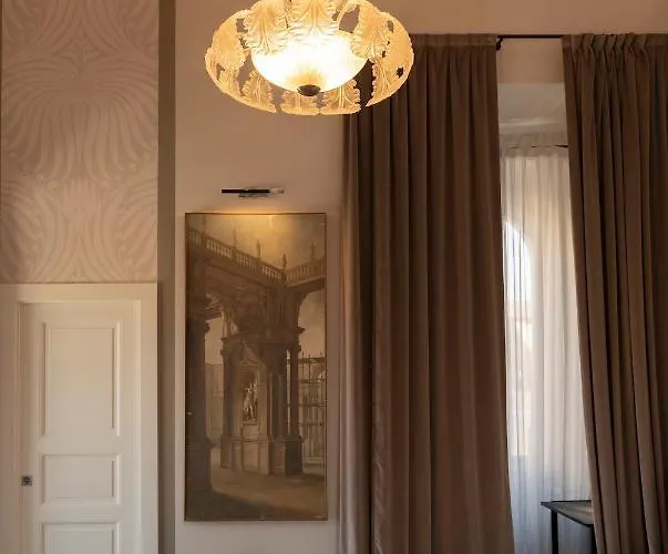 Ricciardelli Luxury - Piazza Di Spagna 4* Róma