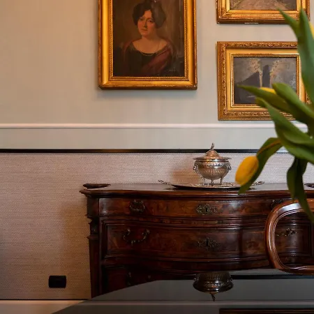 Ricciardelli Luxury - Piazza Di Spagna 4* 罗马