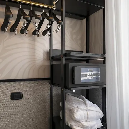 Ricciardelli Luxury - Piazza Di Spagna Гостевой дом