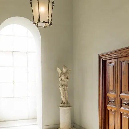 Ricciardelli Luxury - Piazza Di Spagna