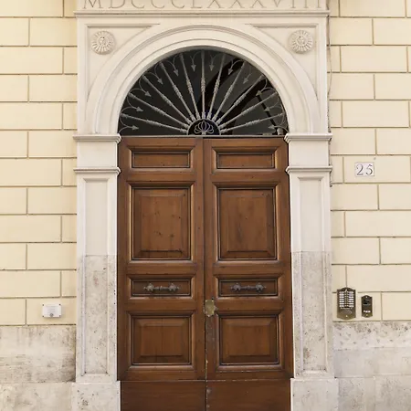 Ricciardelli Luxury - Piazza Di Spagna Гостевой дом 4*